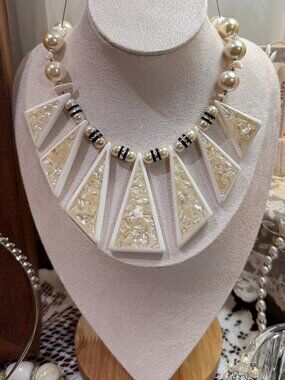 Vintage Art Deco Confetti Lucite and Pearl Statement Necklace